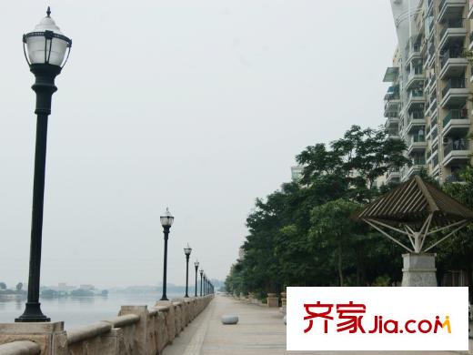 東港華府項目西南方向淡水河