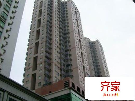 好運(yùn)廣場(chǎng)外景圖