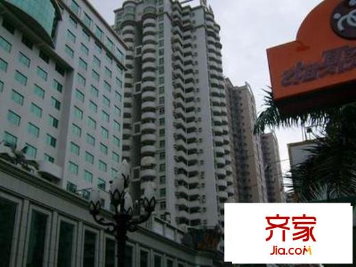 好運(yùn)廣場(chǎng)外景圖 