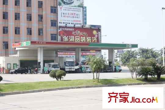 新世紀(jì)麗江豪園五期牡丹閣配套圖售樓中心西南約500米中國石油加油站