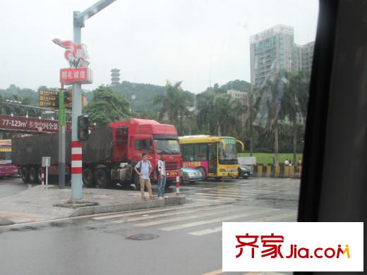 三正臥龍山一號(hào)配套圖小區(qū)右轉(zhuǎn)600米十字路口