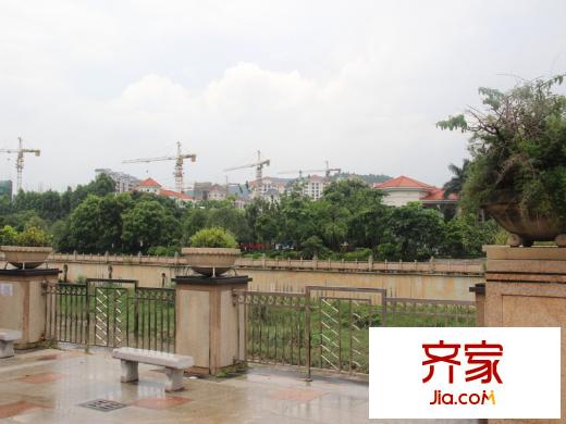 三正臥龍山一號外景圖小區(qū)園林（2013-6-5）