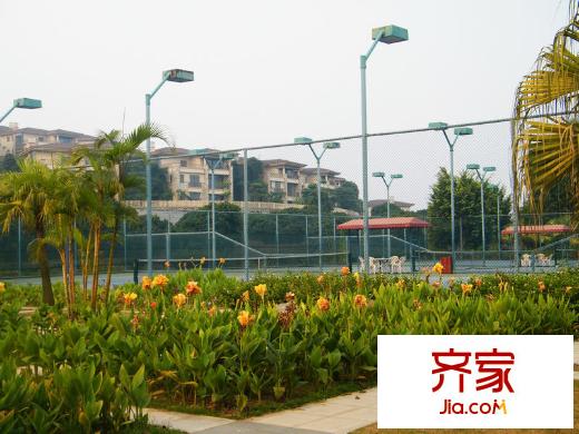 豐泰觀山碧水小區(qū)網(wǎng)球場（2010-9-18）