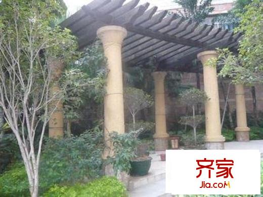 金色陽(yáng)光外景圖