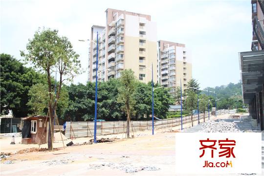 翡翠山湖三期臻萃園工程進(jìn)度圖（2015-10-12）