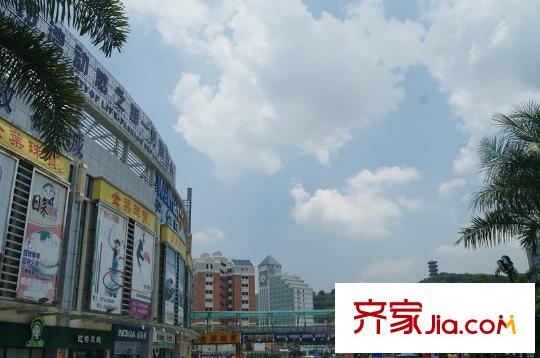 錦龍又一城配套圖西北方向約30米沃爾瑪商場