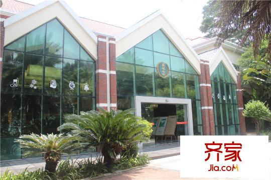 翡翠山湖三期臻萃園銷售中心（2015-10-12）