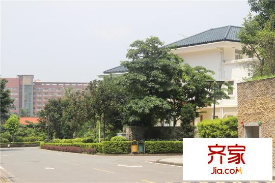 翡翠山湖三期臻萃園內部園林（2015-10-12）