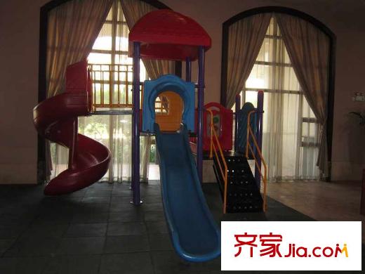 卓越蔚藍(lán)城邦配套圖會所兒童游樂區(qū)