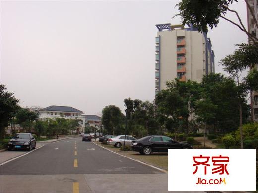 翡翠山湖外景圖 