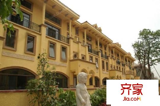 皇庭一號(hào)別墅外景圖 
