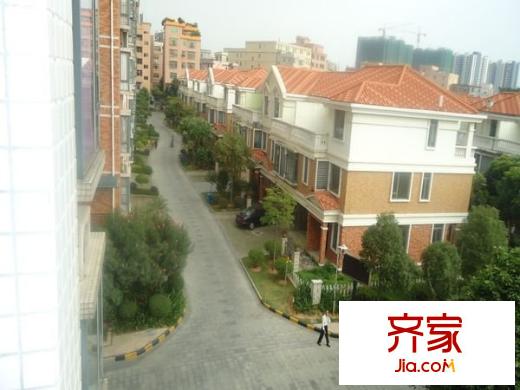 景湖藍(lán)郡外景圖 