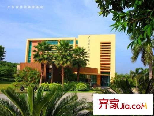中國美林湖小區(qū)內(nèi)體育休閑基地