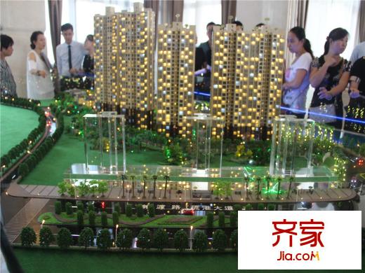 保利未來城市沙盤（2013-8-9）