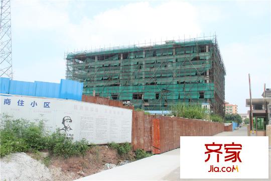 華庭明月居施工進(jìn)度遠(yuǎn)景圖（2015-9-16）