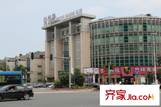 聚龍御龍灣西200米餐飲店