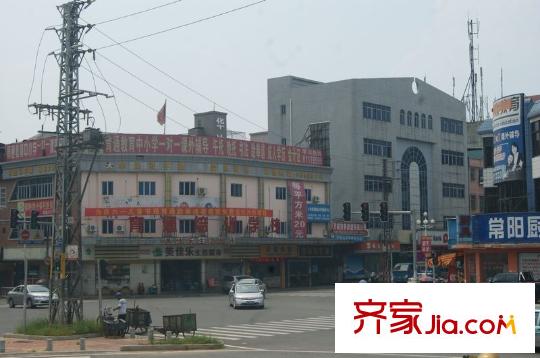富盈都市華府對面商業(yè)配套