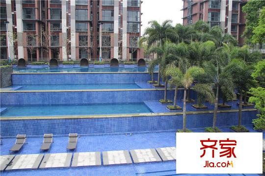 中惠卡麗蘭小區(qū)泳池（2015-3-11）