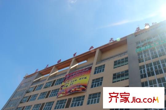 景泰?中央銀座項(xiàng)目100內(nèi)商業(yè)大廈