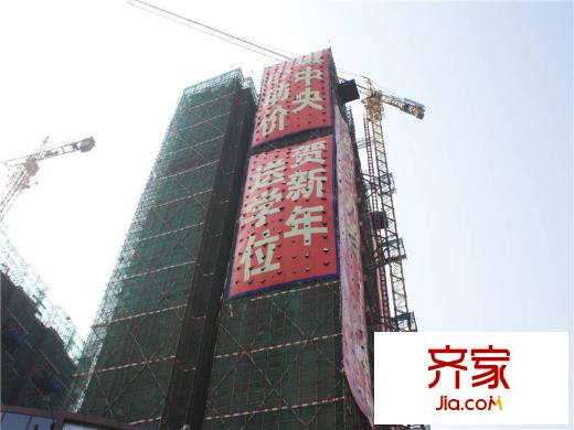 尚峰溫莎堡項(xiàng)目外墻工程進(jìn)度圖（2014-2-14）