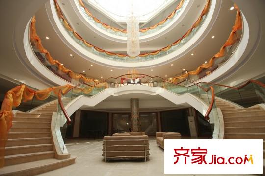 星城星筑灣小區(qū)內(nèi)的皇家會(huì)館