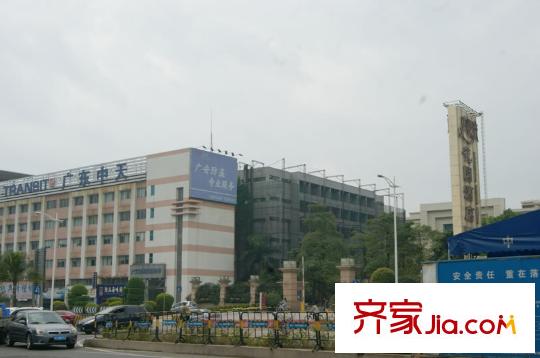 格蘭名筑對(duì)面商店配套