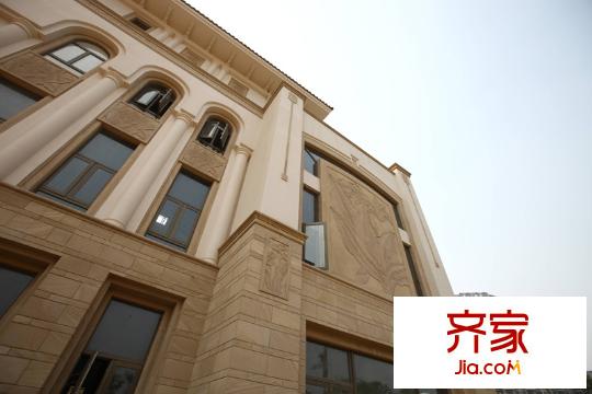 錦繡山河三期錦園別墅外立面墻（2011-08-25 ）