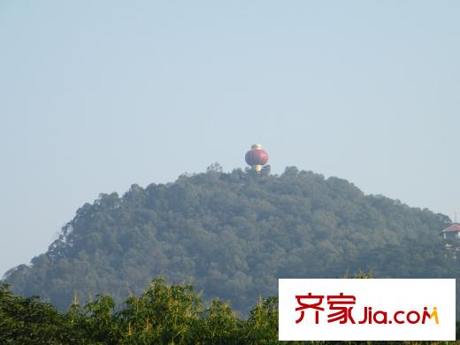 天驕御峰南邊100米旗峰公園