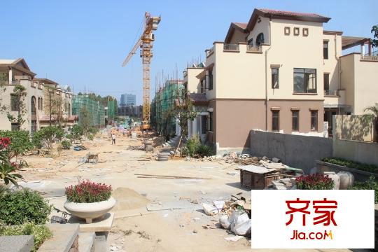 振業(yè)松湖雅苑別墅施工（2015-8-25）