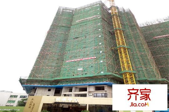 東江花園倚山居