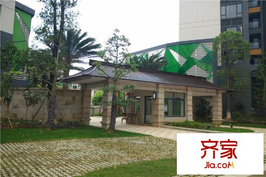 富通自在城小區(qū)入口（2015-8-13）