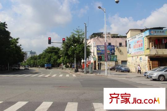 富通自在城對面街道