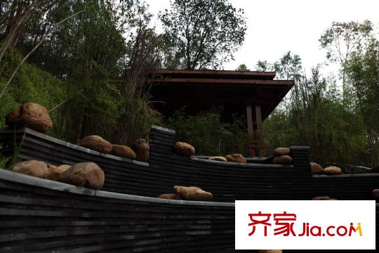 金地湖山大境小區(qū)內(nèi)部山體SPA
