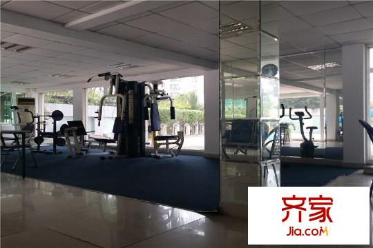 哈平方米小城二期小區(qū)健身房（2015-10-16）