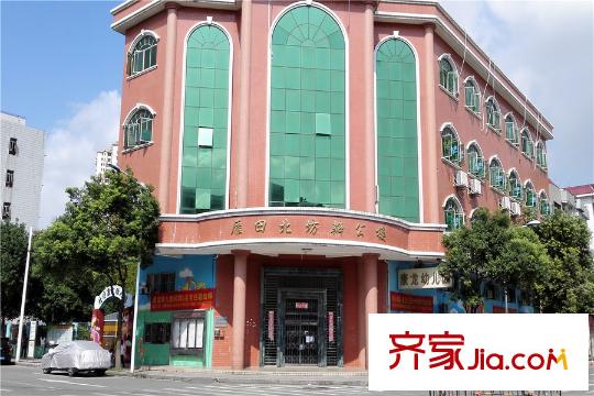 中惠平方米秀距離1000米的康龍幼兒園