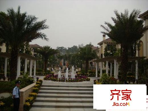 深業(yè)御泉山別墅外景圖深業(yè)御泉山 
