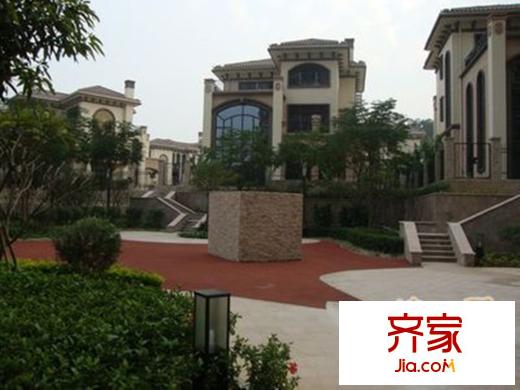 深業(yè)御泉山別墅外景圖深業(yè)御泉山 