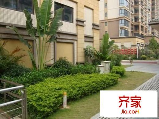 深業(yè)御泉山別墅外景圖深業(yè)御泉山 