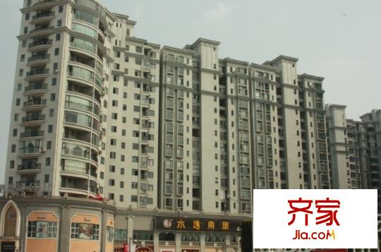戛納灣畔外景圖