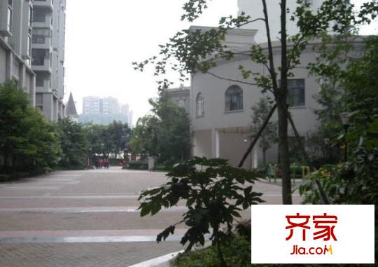 戛納灣畔外景圖