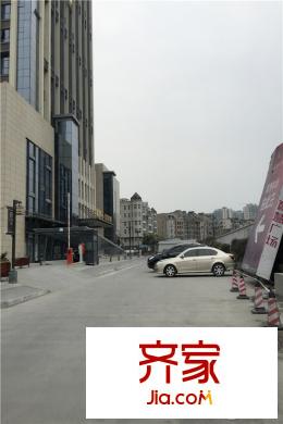融信智慧廣場項目旁街道實景2015-3-30