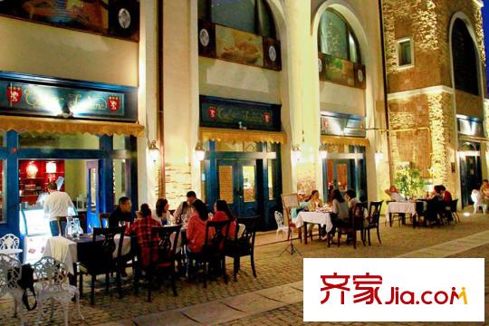 麓山國際社區(qū)云堤曦岸商業(yè)氛圍