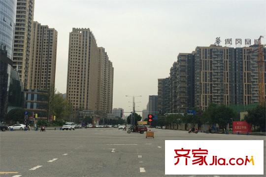 潤萊金座馬路