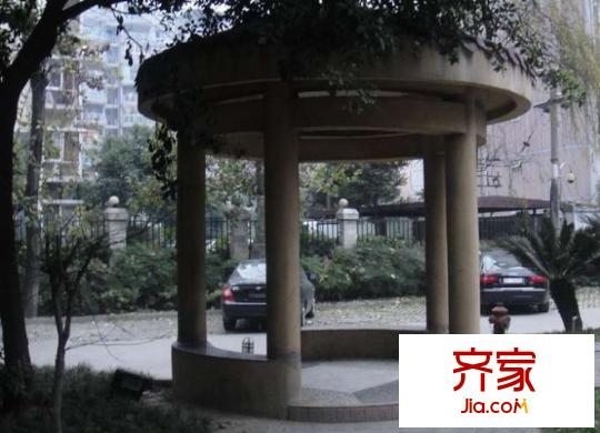 花好月圓外景圖