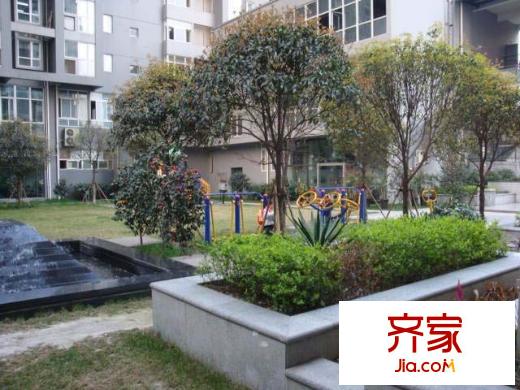上層建筑外景圖