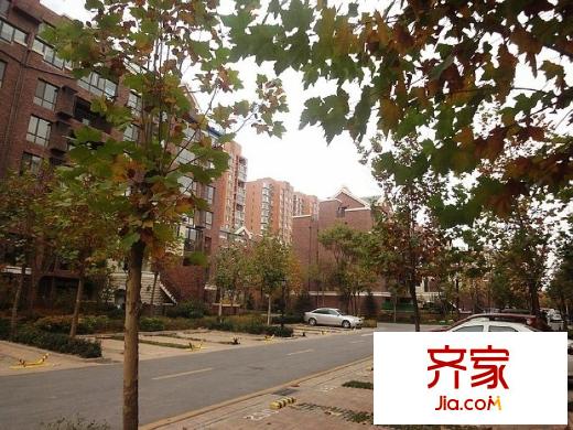 融科香雪兰溪外景图
