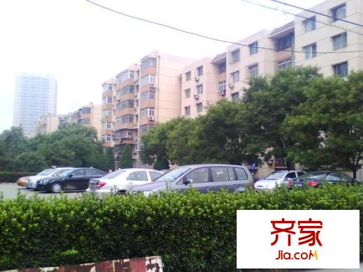 葛布店东里外景图