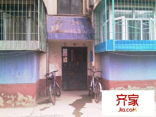 源泉苑外景图单元楼入口