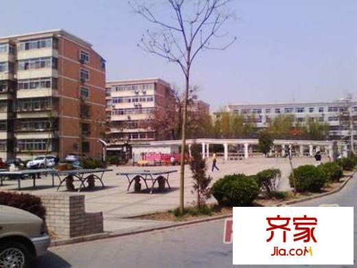 玉带河西街外景图