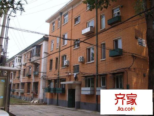 管庄东里外景图
